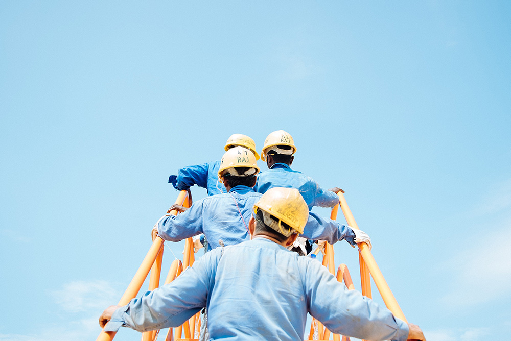 5 ways to better manage your team of handymen